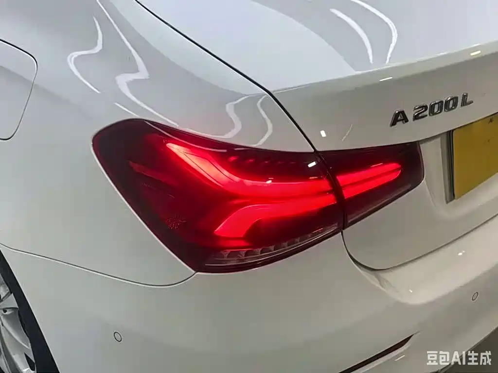 Mercedes-Benz A-Class 2023 — фото 20