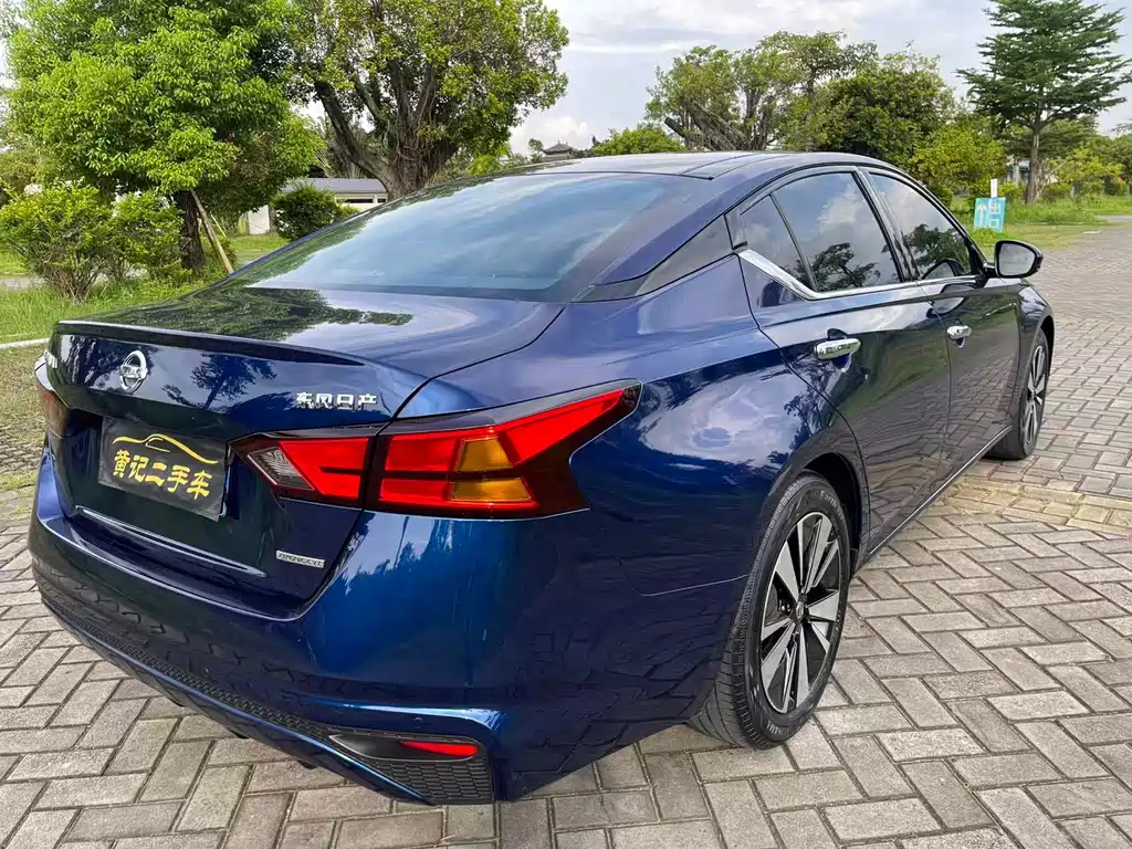 Nissan Teana 2022 — фото 11