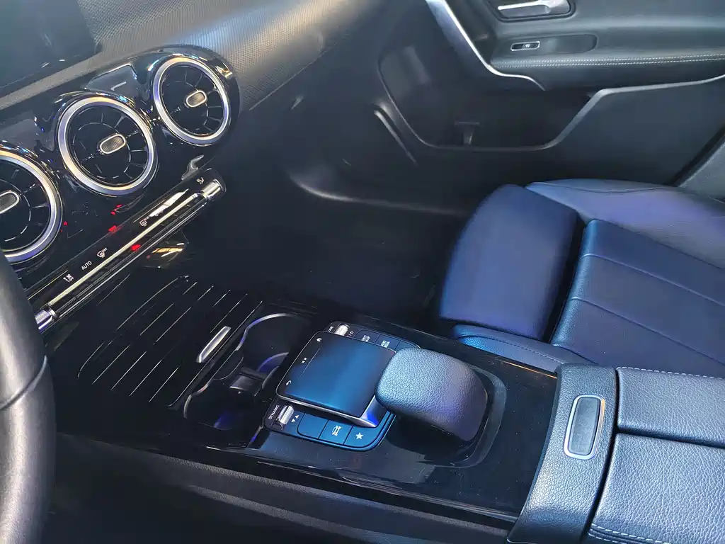 Mercedes-Benz A-Class 2022