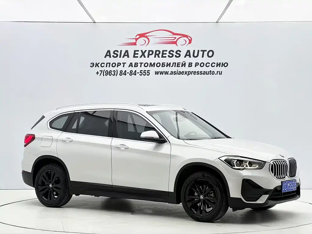 BMW X1 2021 — фото 3