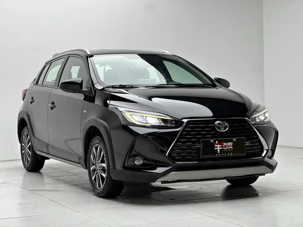 Toyota Yaris L 2021 — фото 3