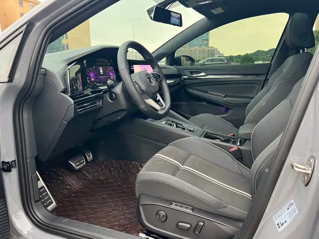Volkswagen Golf 2023