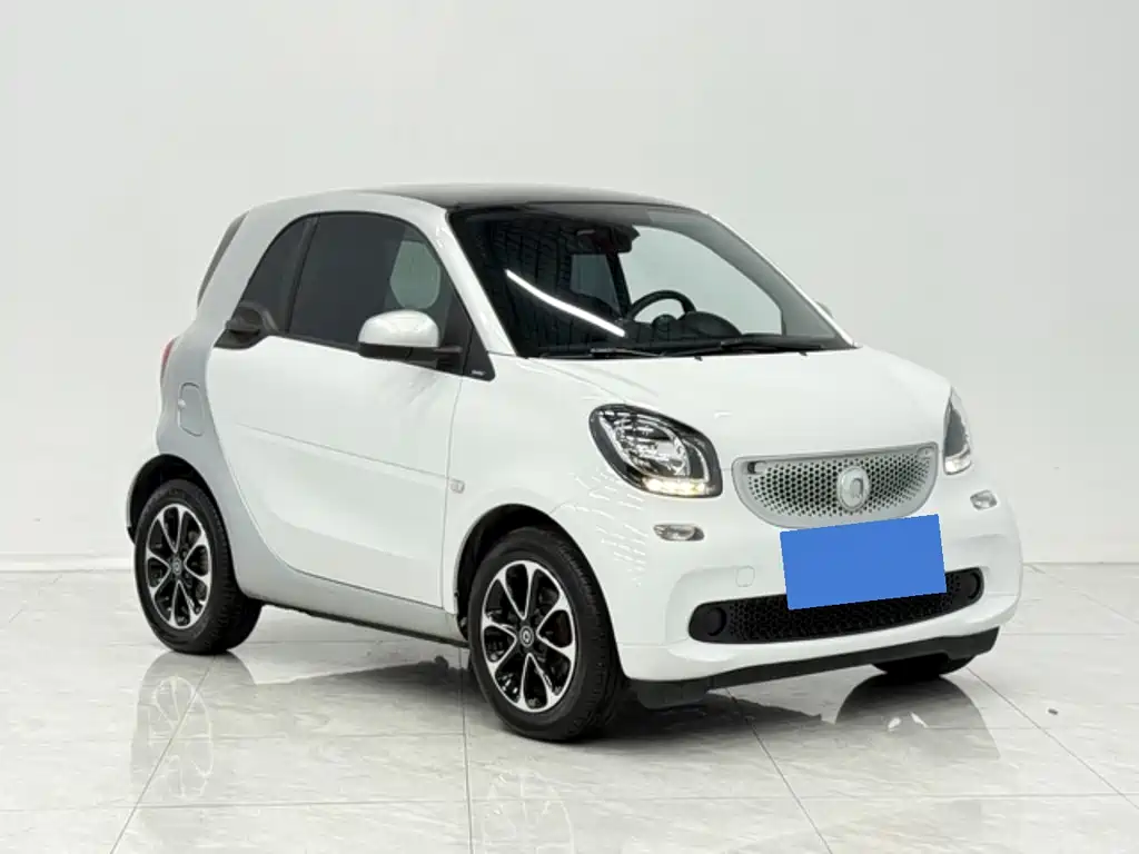 smart Fortwo 2016 — фото 1