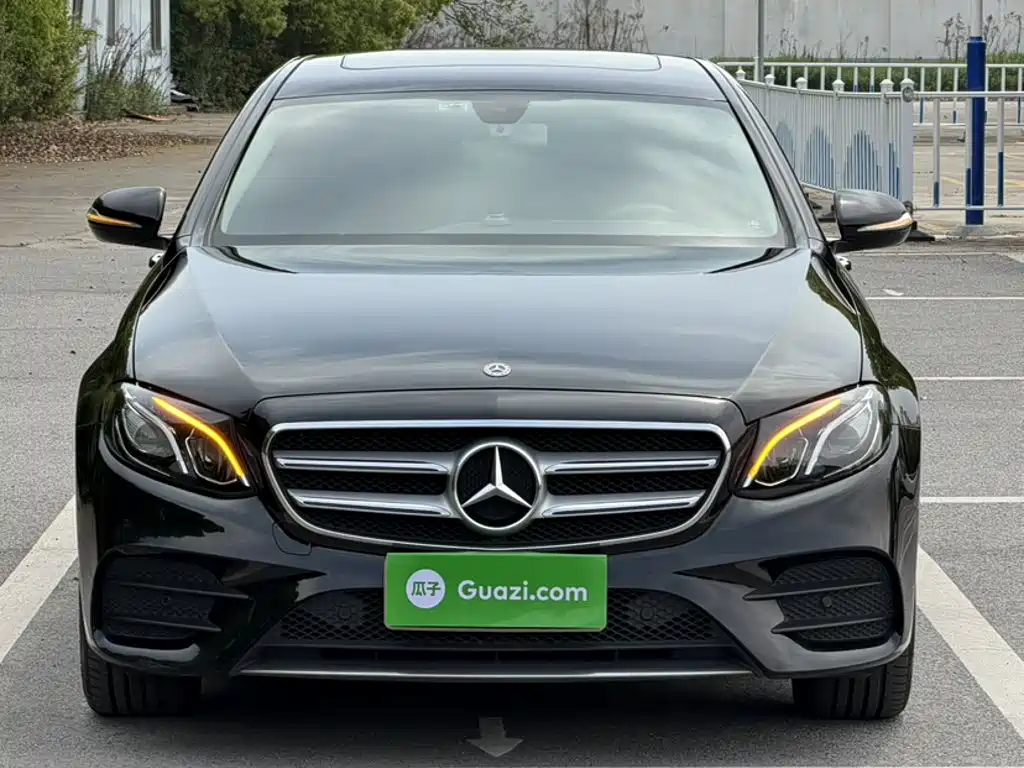 Mercedes-Benz E-Class 2019 — фото 24