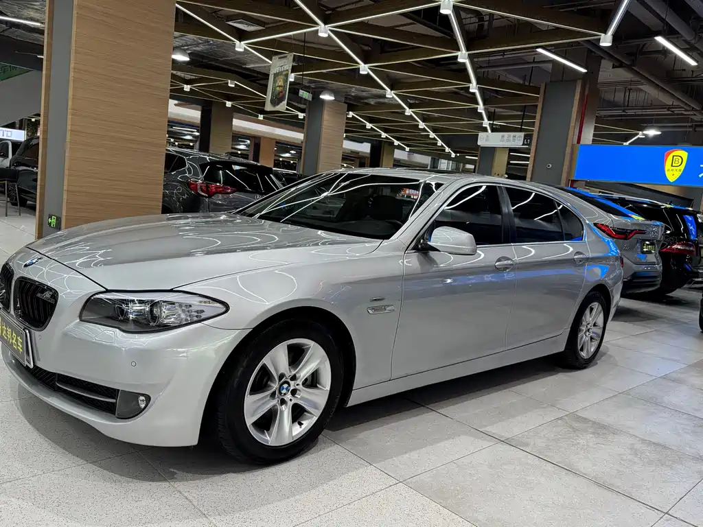BMW 5 Series 2011