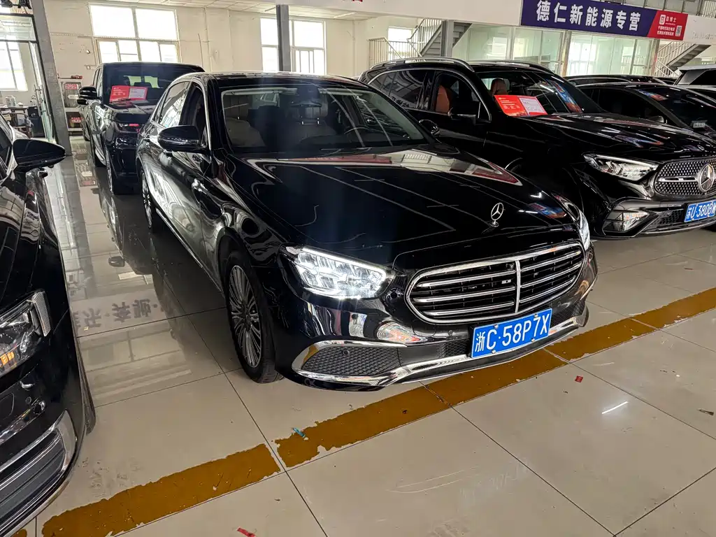 Mercedes-Benz E-Class 2023