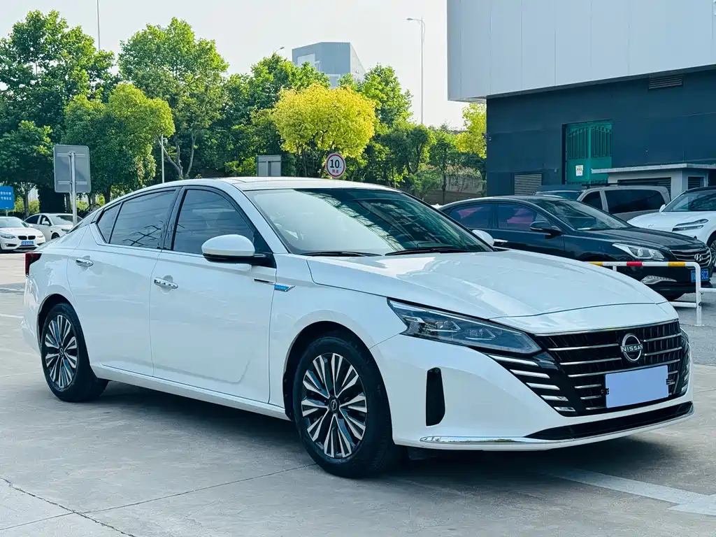 Nissan Teana 2024