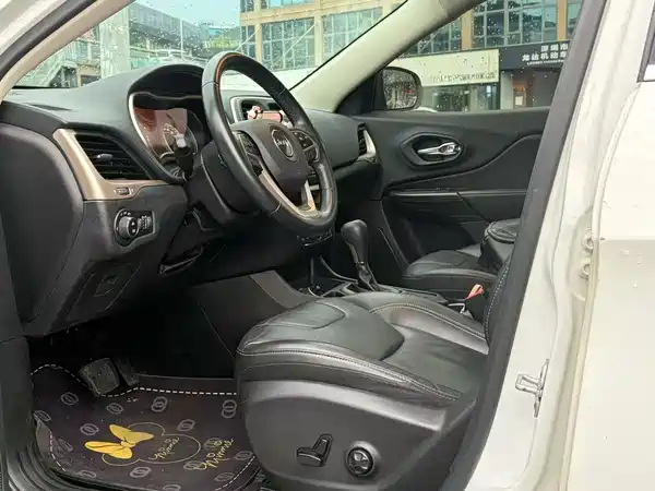 Jeep Cherokee 2018