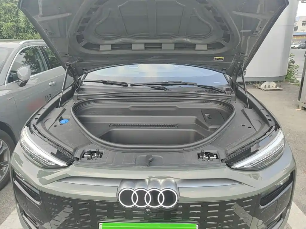 Audi Q6L E-Tron 2026 — фото 20