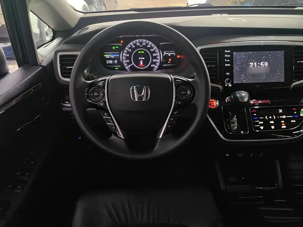 Honda Odyssey 2021 — фото 11