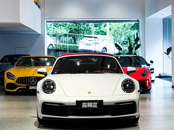 Porsche 911 2023