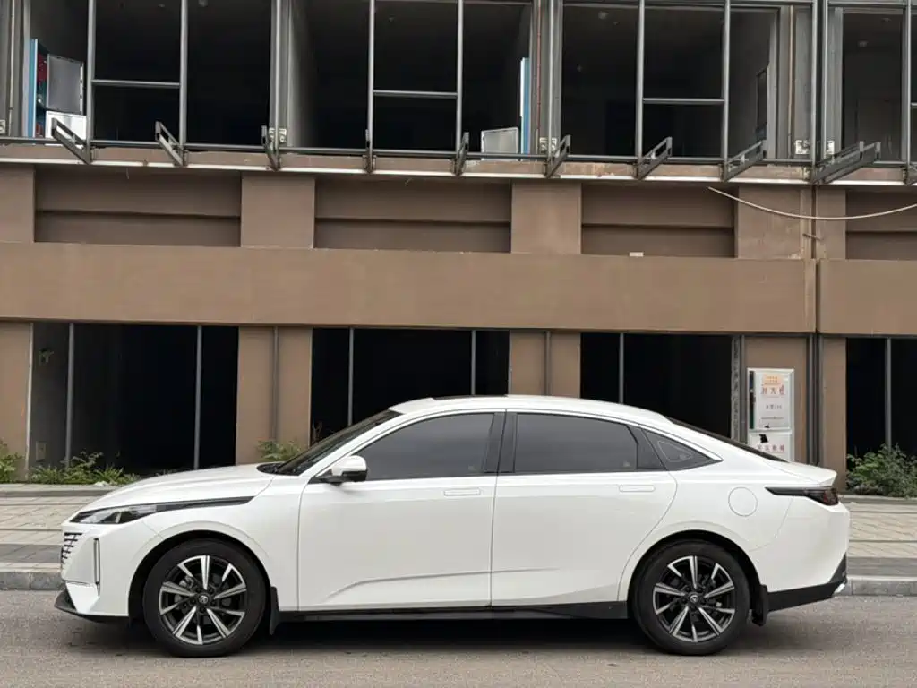 Changan Escape 2024 — фото 10