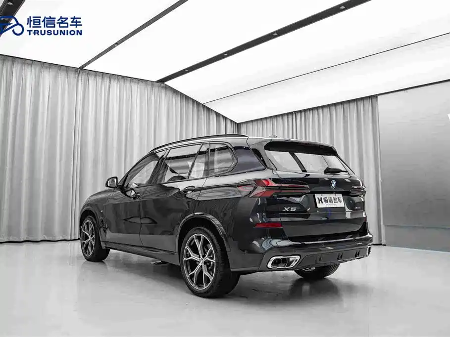 BMW X5 2025