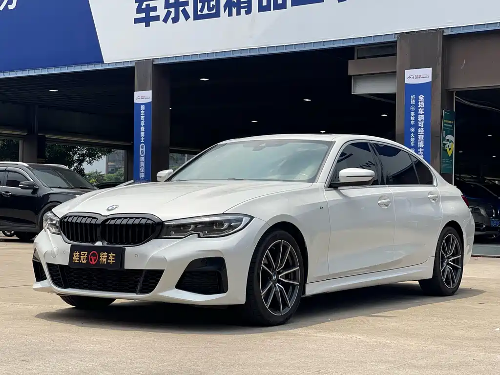 BMW 3 Series 2021