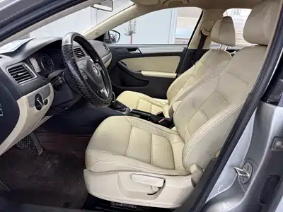 Volkswagen Sagitar 2013