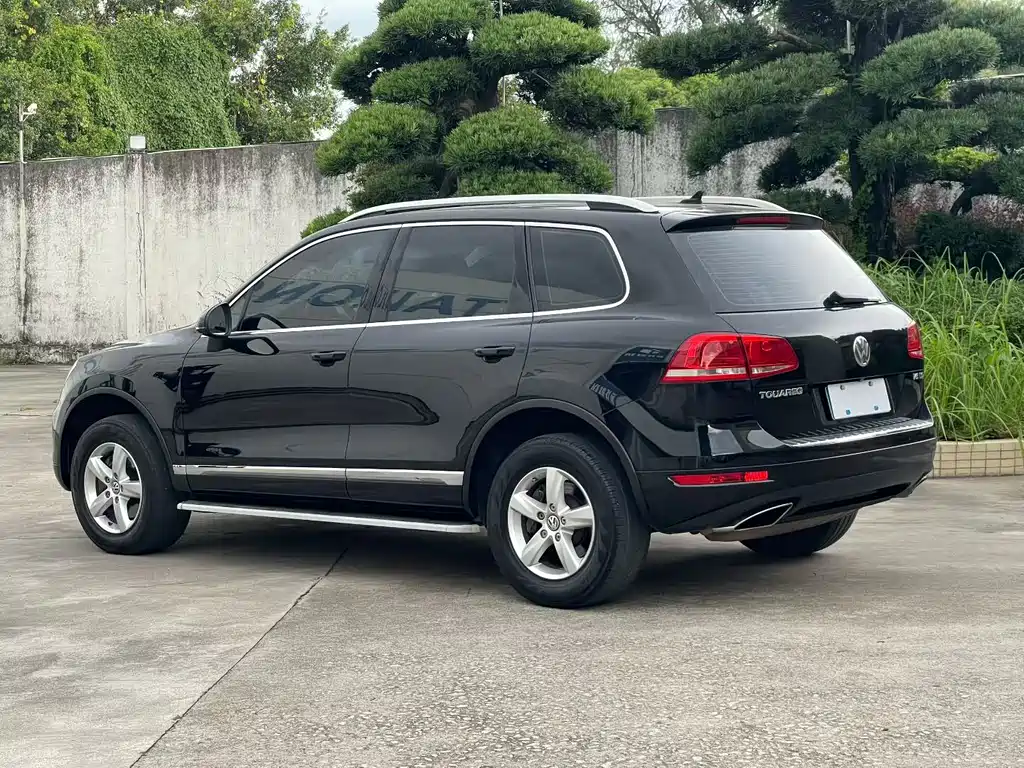 Volkswagen Touareg 2015 — фото 3