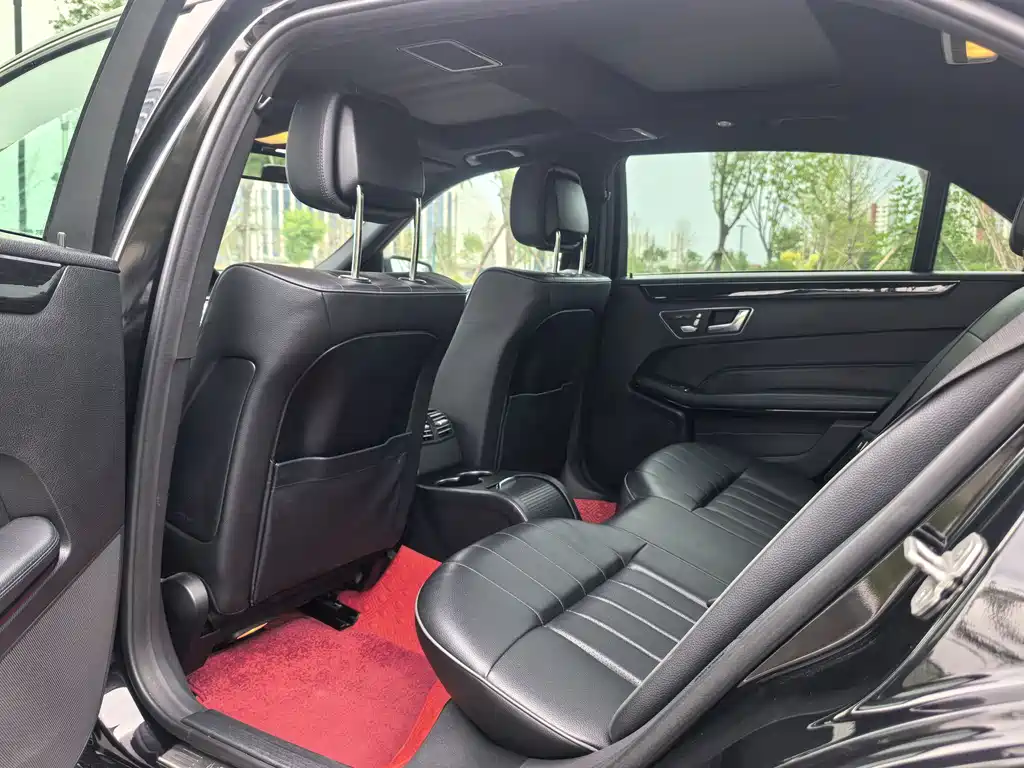 Mercedes-Benz E-Class 2016