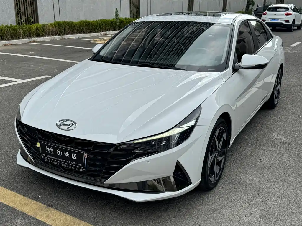 Hyundai Elantra 2021