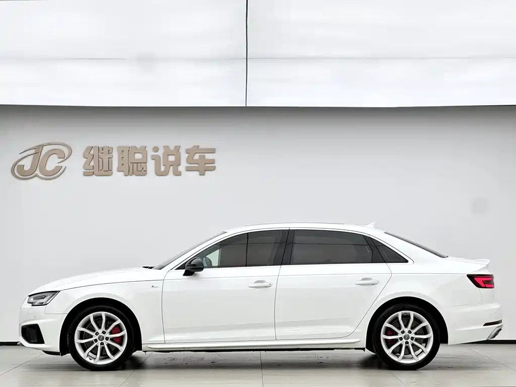 Audi A4L 2019 — фото 4