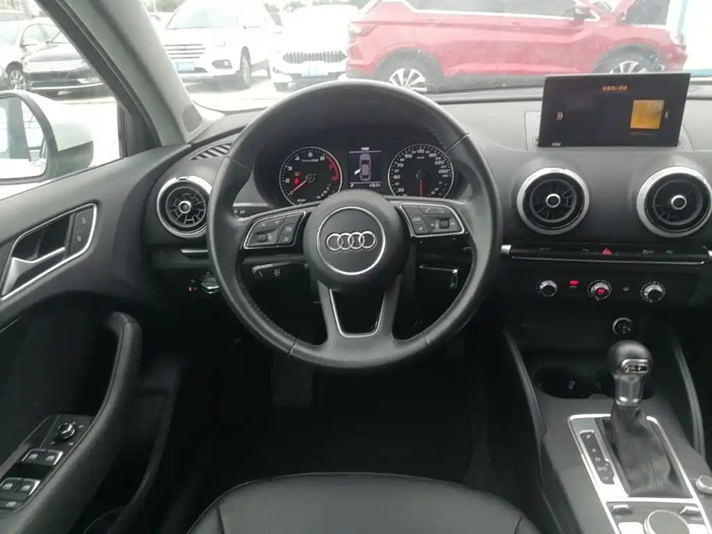 Audi A3 2020 — фото 11