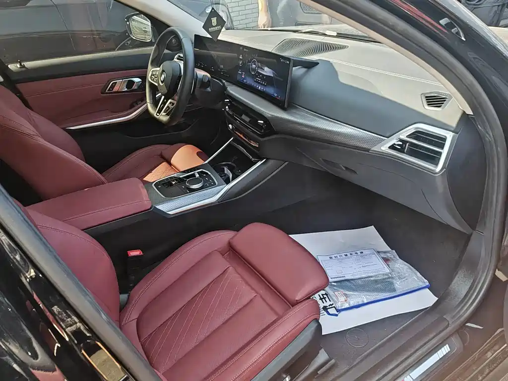 BMW 3 Series 2025