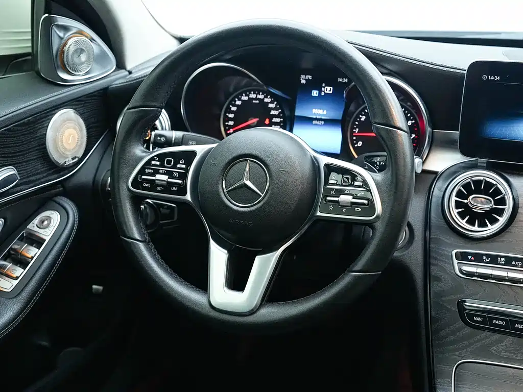 Mercedes-Benz C-Class 2019 — фото 14