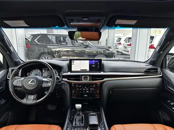 Lexus LX 2019