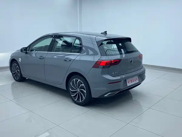 Volkswagen Golf 2022