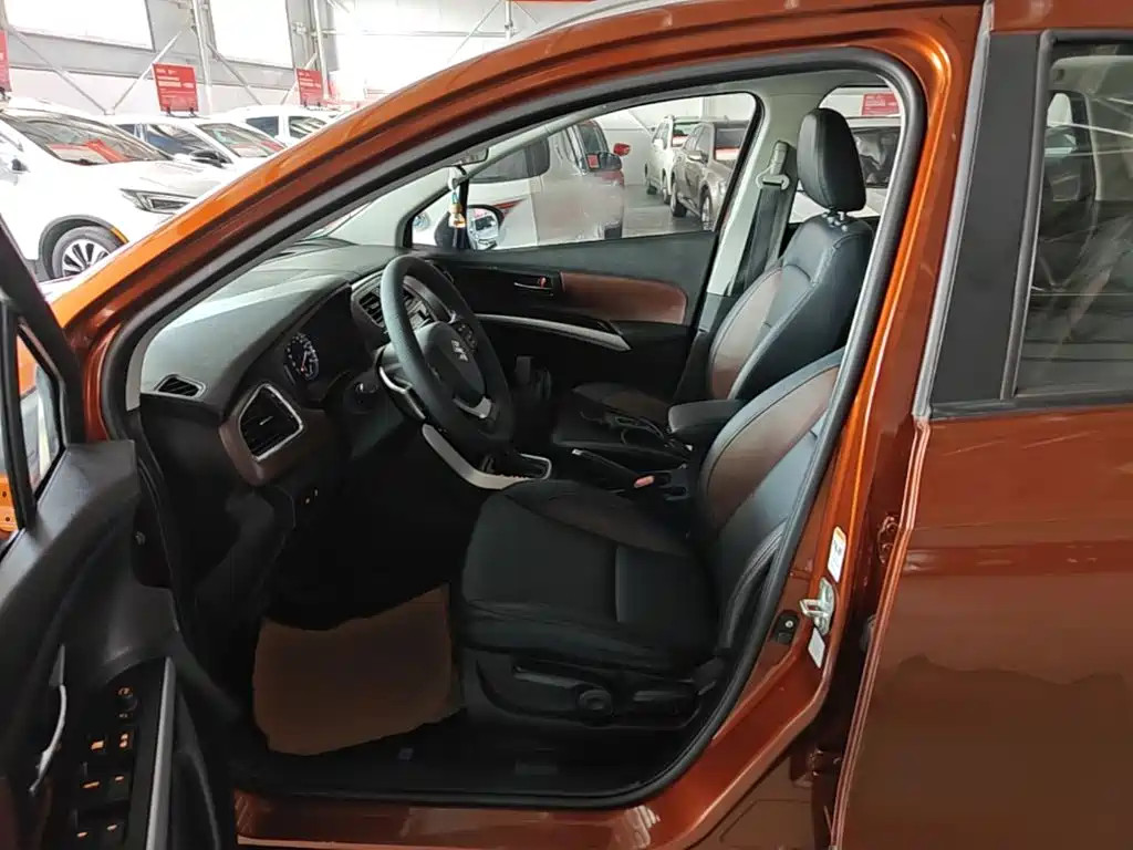 Suzuki Vitara 2017 — фото 16