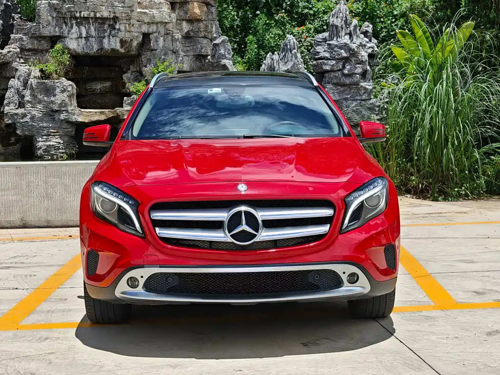 Mercedes-Benz GLA 2015