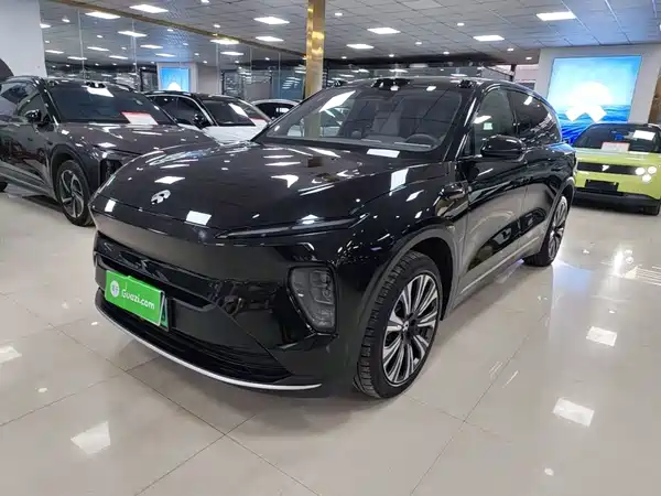 NIO ES8 2024