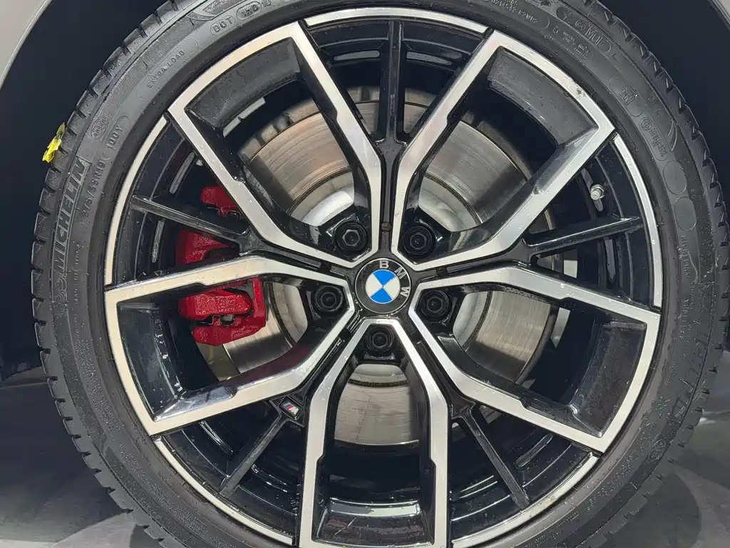BMW 5 Series 2022 — фото 18