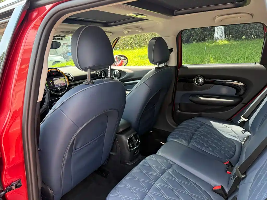 MINI Clubman 2020 — фото 11