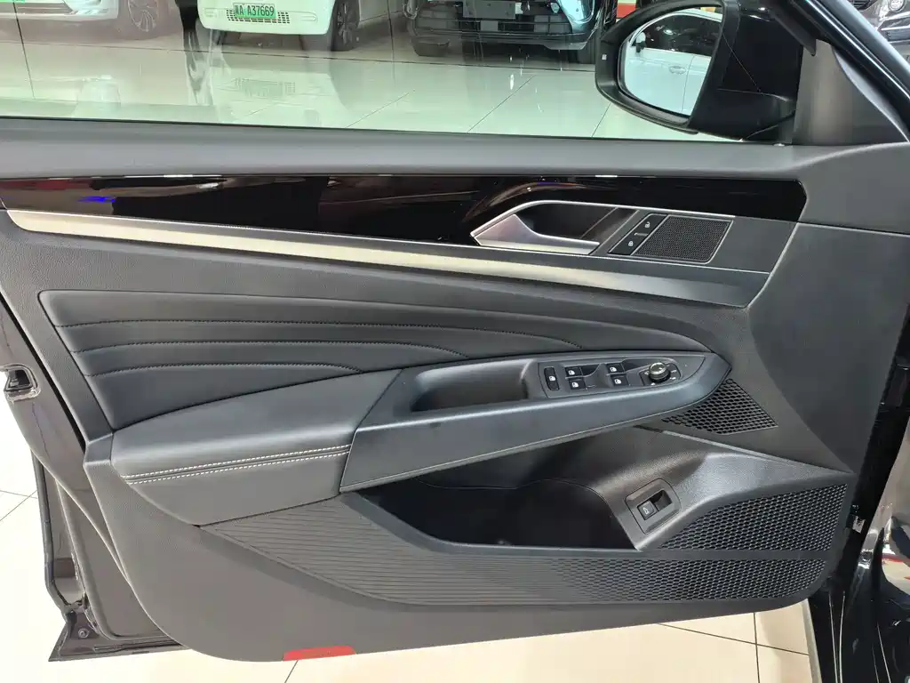 Volkswagen Passat 2025
