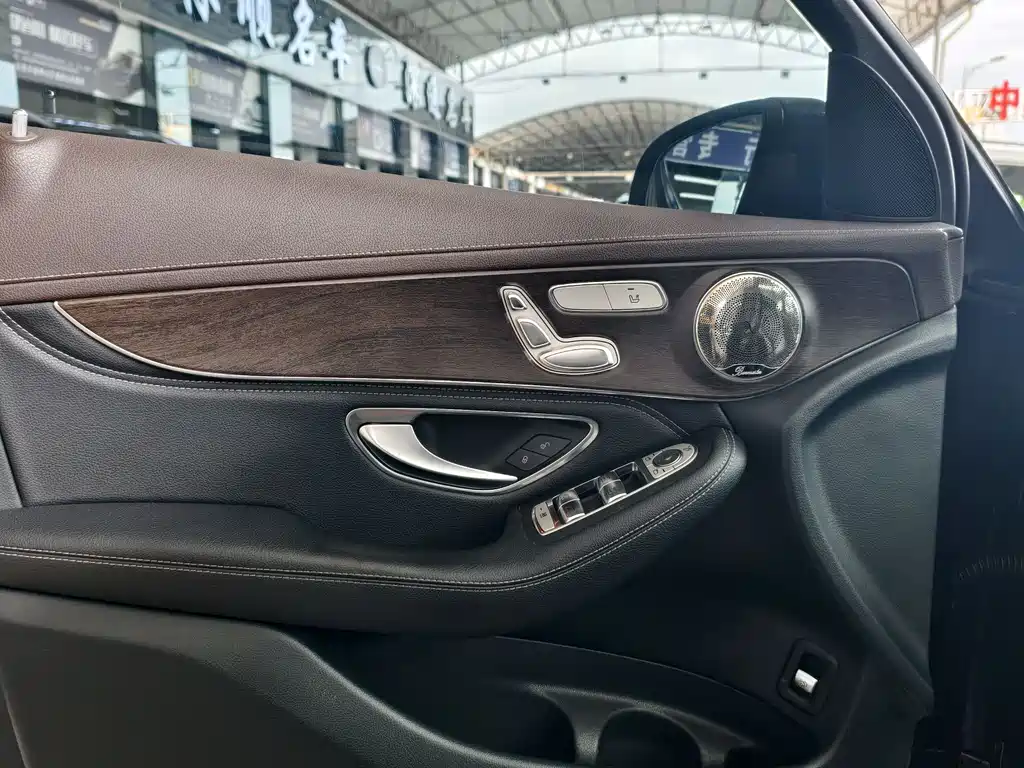 Mercedes-Benz GLC 2020