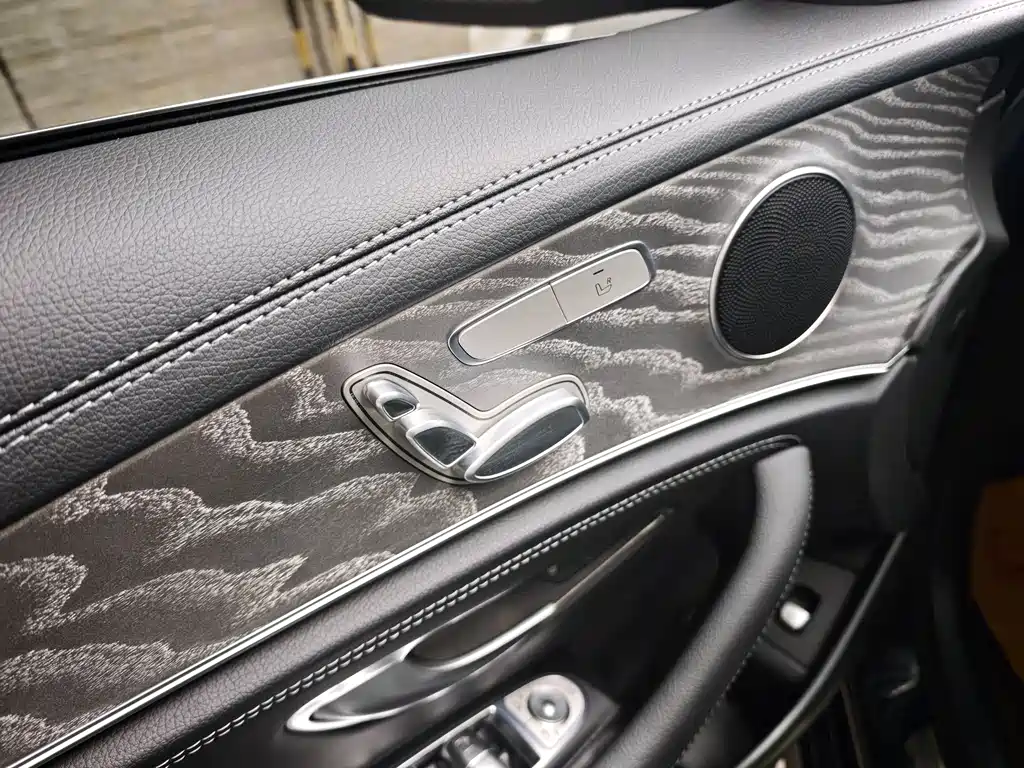 Mercedes-Benz E-Class 2022 — фото 28