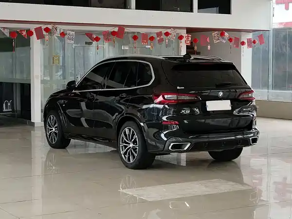 BMW X5 2021
