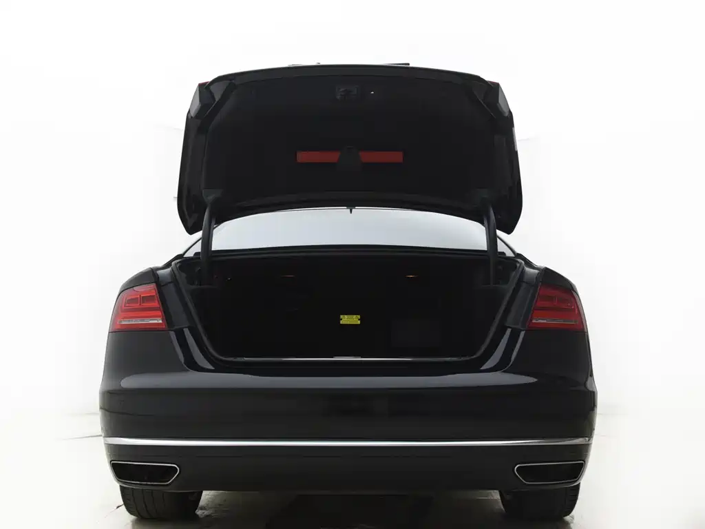 Audi A8 2011