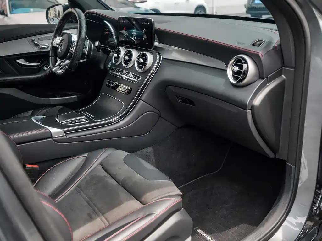 Mercedes-Benz GLC AMG 2022 — фото 20