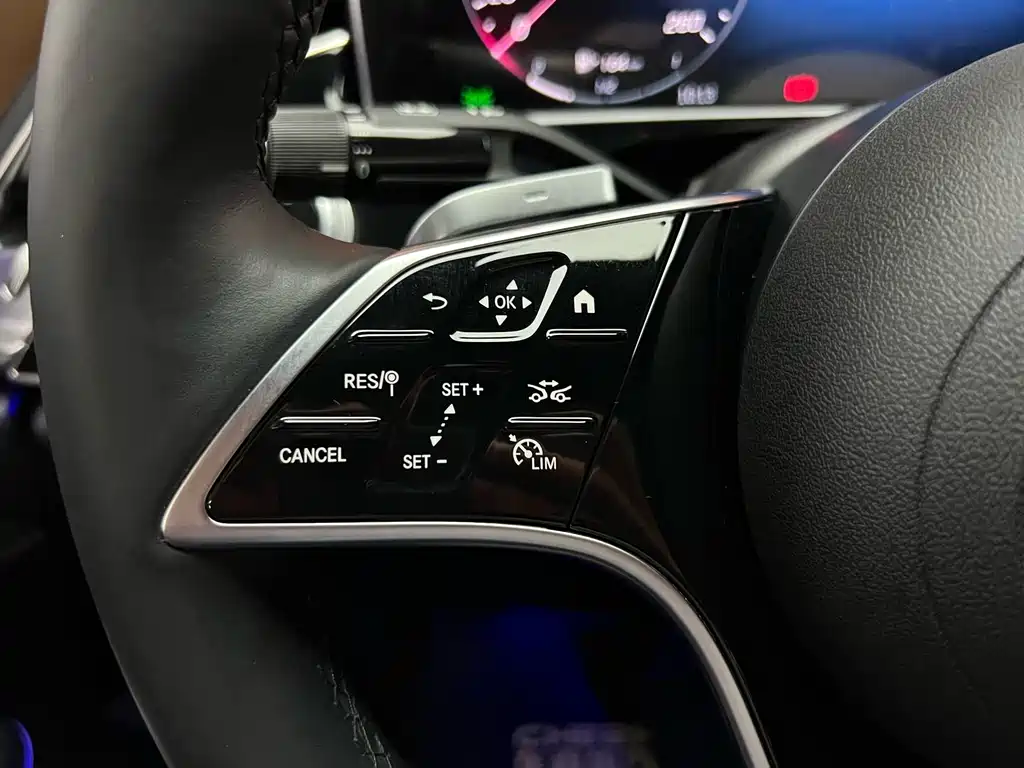 Mercedes-Benz E-Class 2024 — фото 21