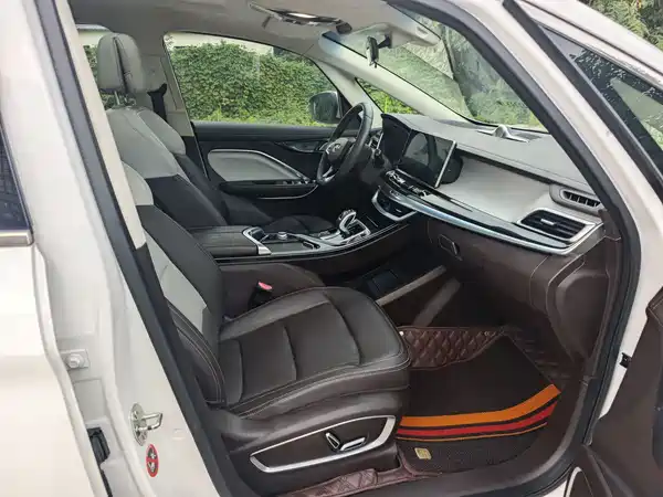 Geely Jiaji 2019