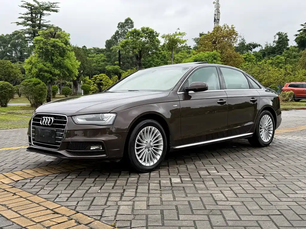Audi A4L 2016