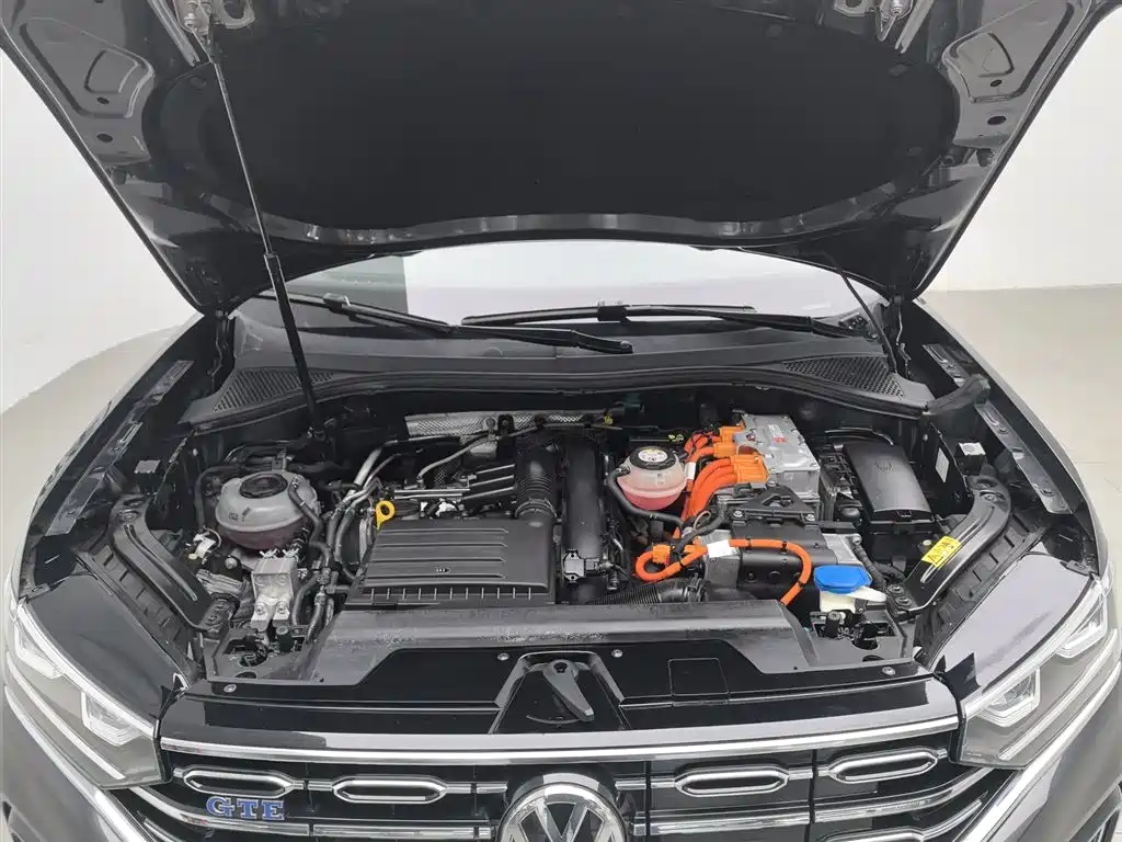 Volkswagen GTE PHEV 2020 — фото 6