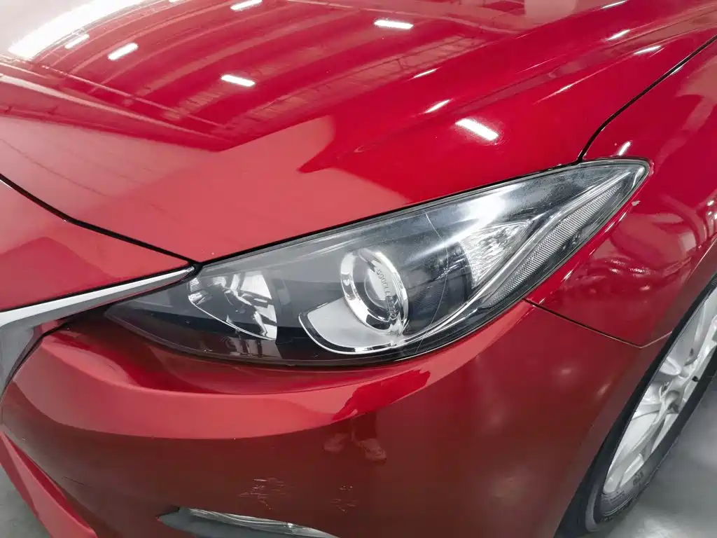 Mazda 3 Axela 2016