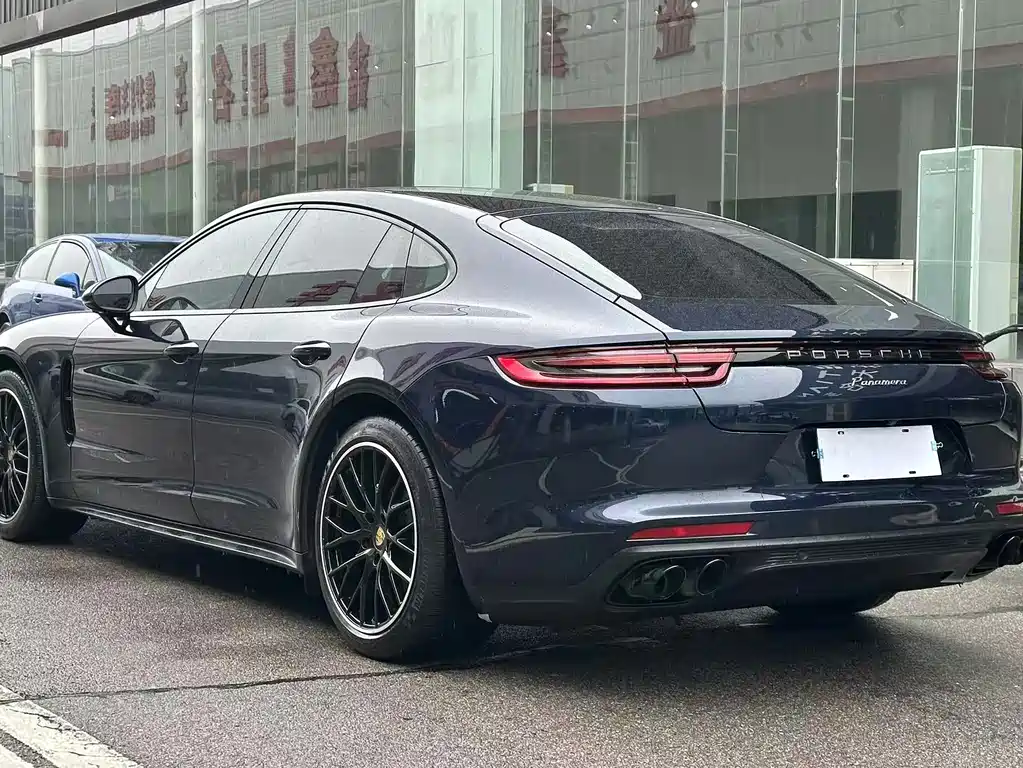Porsche Panamera 2020 — фото 9