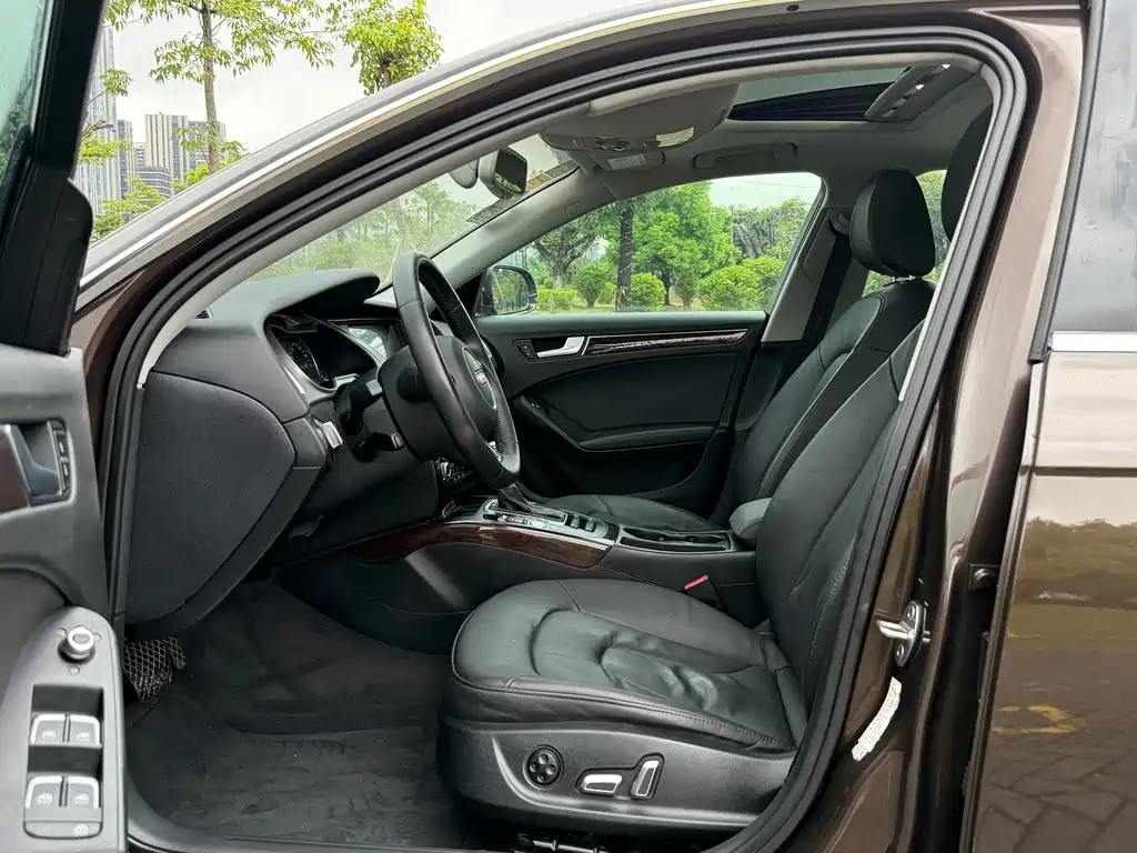 Audi A4L 2016