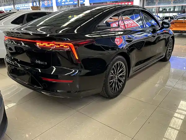 Bestune B70 2022