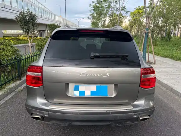 Porsche Cayenne 2010