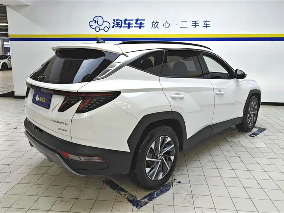 Hyundai Tucson 2023 — фото 3