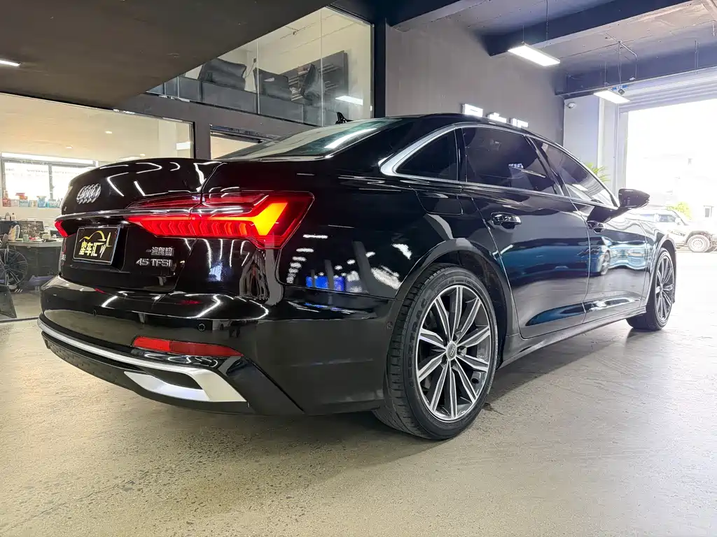 Audi A6L 2020 — фото 13